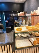 immaculate 5-star coffee shop - 1