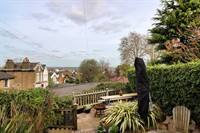 terraced house gravesend - 1