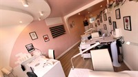 thriving beauty clinic based - 2