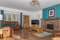 nine bedroom guest house - 3