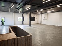 vacant retail commercial premises - 3