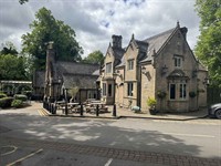 freehold pubs worsley - 1
