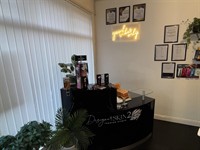 tanning studio - 2