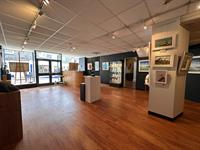 established thriving gallery with - 2