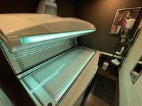 well presented tanning salon - 3