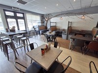popular market town cafe - 3