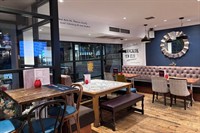established restaurant bistro bar - 3