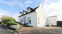 charming substantial traditional hotel - 1