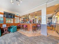 busy leasehold pub thornbury - 2