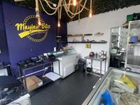 hot food takeaway dark - 1