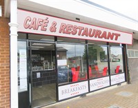 well-established cafe with short - 1