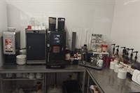 established cafe little hulton - 3