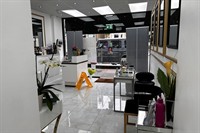 popular beauty salon enfield - 1