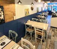 charming licensed italian restaurant - 3