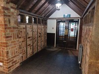 to let pubs kingsthorpe - 3