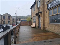 huddersfield pub restaurant free - 3