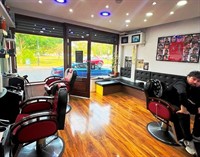 well presented barbers - 1