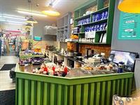 spacious modern café shared - 2