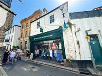 retail high street fowey - 2
