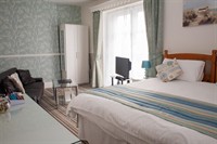 captivating 7-bedroom georgian guest - 3