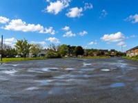 prime roadside commercial property - 3