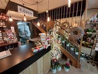 busy florists with alcohol - 1