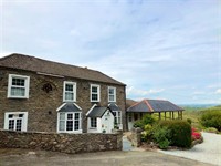 a 14th century hotel - 1
