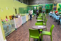 established soft play centre - 1