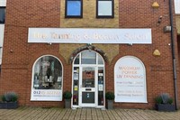established tanning beauty salon - 1