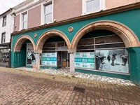 large retail space available - 1