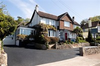 outstanding detached 9-bedroom guest - 1