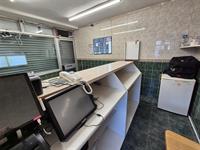 vacant hot food takeaway - 3