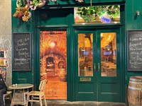 established cafe hot food - 3