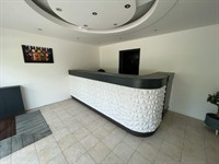 fully equipped takeaway vacant - 2