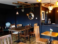 cafe outside catering hog - 3