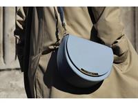 handbag retailer - 1