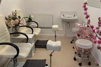 established beauty salon southampton - 3