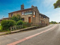 substantial freehold pub rochdale - 3