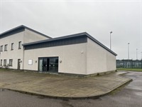 to let commercial unit - 1