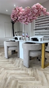established luxury nail beauty - 3