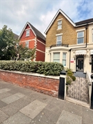 5 self-contained holiday flats - 1