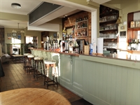 picturesque village freehouse hampshire - 3