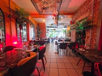 well established restaurant bar - 3