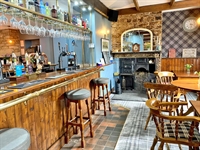 beautiful leasehold pub with - 2