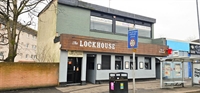 public house with separate - 1