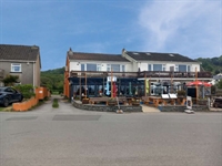 established beachside bar restaurant - 3