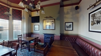 town centre lakeside pub - 2