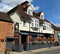 profitable pub with letting - 1