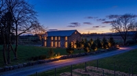 private estate with vineyard - 1