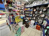 discount store with accommodation - 3